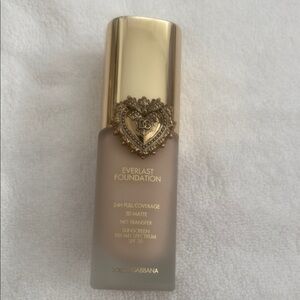 Dolce & Gabbana Everlast Foundation